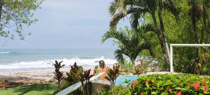 Beachfront House Hotels in Carmen