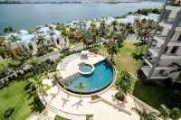 Skyline Luxury Condo - 4-Star