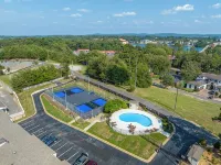 Cozy Lakefront Condo, 2BR/2BA Retreat - 4-Star