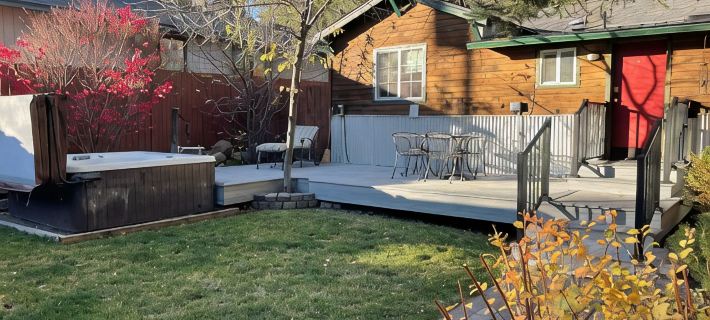 Trendy West Side │Walk to Breweries & Food Carts │Hot Tub │Fenced Outdoor Space Hotels in Бенд