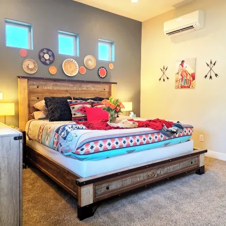Navahouse w/ Game Room, sleeps 6, by Antelope Canyon