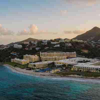 Luxury Villa, Walk to beach, BRAND NEW 55KW BACKUP GENERATOR Hotel Exterior
