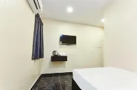TH HOTEL - 2-Star