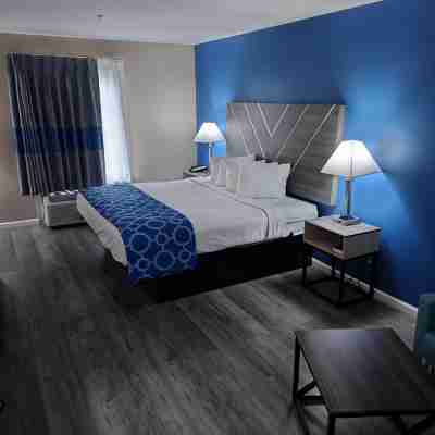 Baymont by Wyndham Adairsville Rooms
