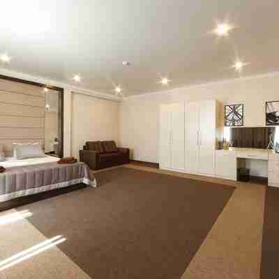 Meridian Rooms