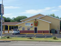 Super 8 by Wyndham Fremont NE Hotels in Dodge County