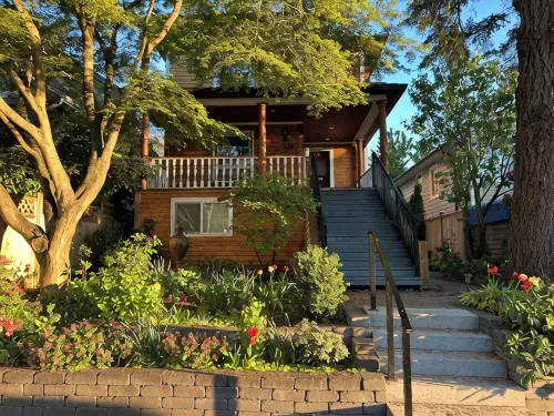 Private Suite Steps to Main St. - 2 estrellas