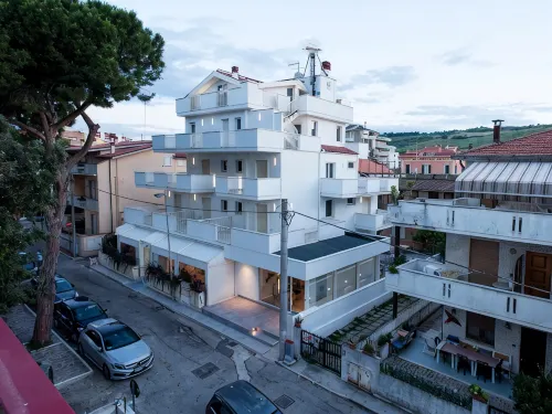 Manè Boutique Hotel - Parking