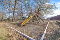 Spacious Pet-friendly Lakeview Condo w/ Boat Slip & Pools - Alojamientos