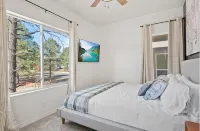2-bedroom retreat in Flagstaff with WiFi, AC - 4-Star