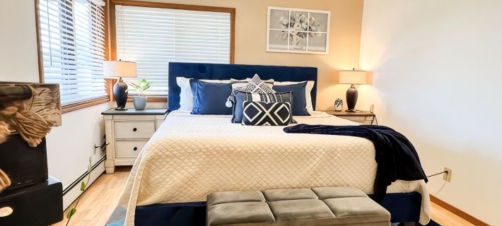 Delightful 3-bedroom house with WiFi in Juneau, AK, centrally located. Hotels in Juneau