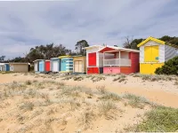 Miss Sunshine Boutique Accommodation Mount MarthaPool, Pet & Kid Friendly Hotels in Mornington