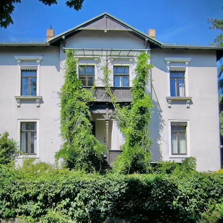 Cozy Holiday Apartment in a listed Villa