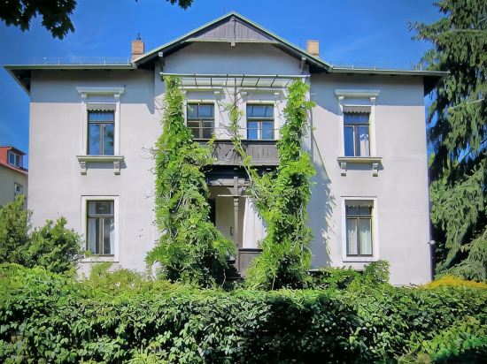 Cozy Holiday Apartment in a listed Villa