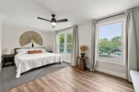 Modern Home Mins from Truist Park - 3성급