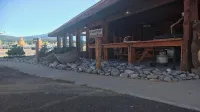 Grand Canyon Brewery and Distillery Cabin-Historic Tack House - Kitchens