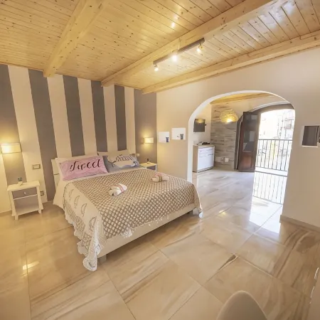 Donna Flavia - Holiday home in the historic center of Palermo