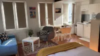 Rent studio - sleeps 2 - near Senlis and Charles-de-Gaulle Airport - Apartments
