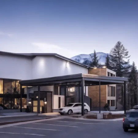 The Block Hotel & Commons