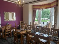 Lauriston & Lawton Court Hotel - breakfast