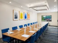 Holiday Inn Express & Suites Bridgeport by IHG