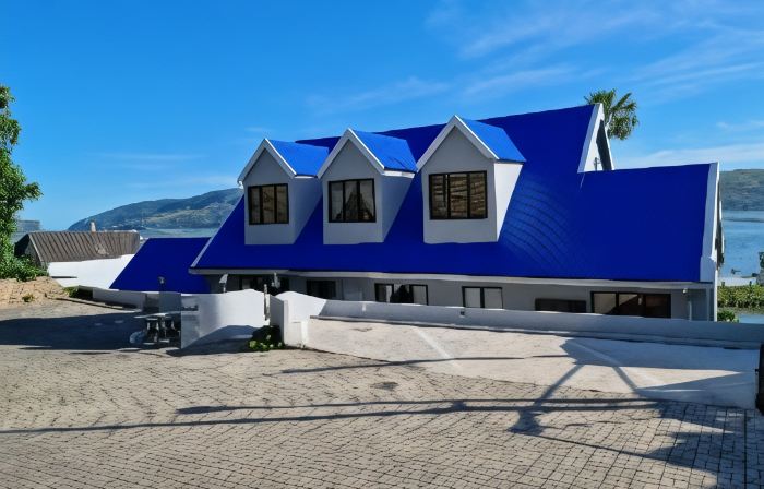 Lagoon Lodge