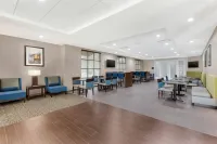 Comfort Inn & Suites - 2-Star