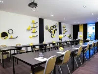 هوتل ميدو كولن Hotels near فليتار
