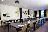 Hotel Medo Köln - 3 Yıldız