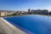 Hotel Granada by Pierre & Vacances - Kolam Atas Bumbung