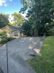 Spacious 6-bedroom house with WiFi & AC in charming Jamestown lake ramp access - Wi-Fi