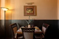 EvroUyut V Klassicheskom Stile V Centre Goroda Apartments - 2-Star