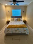 Heated Pool and Spa-3B/2B Waterfront on Canal close to the Beach - 프라이빗 풀