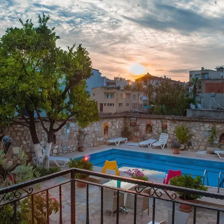 Nazar Hotel
