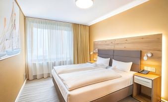 Seetelhotel Ostseeresidenz Bansin Mit Pool Und Unmittelbarer Strandnähe