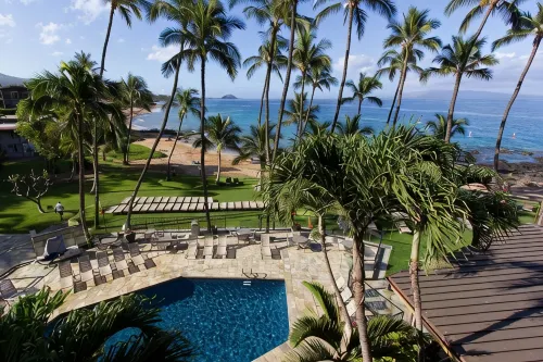 Newly Redecorated Ocean Front Condo - Private Pools