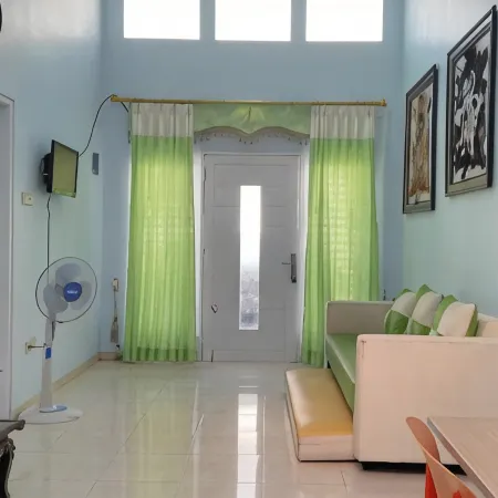 Villa Batu 88 - Three Bedroom