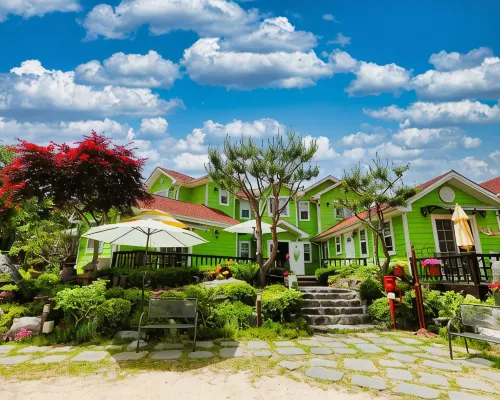 Cheolwon Marronier Pension Hoteles cerca de Templo de Buyeonsa