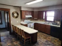 Cozy upstairs bungalow - 2-Star