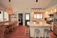 Romantic Historic Cottage in the Ozarks! - Homestays