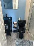 Studio Apt with kitchen,Living room, bathroom & bedroom, near Griffith hospital - อพาร์ทเม้นท์