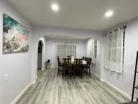 Entire Newly Renovated House in North Pomona - 2 tähden