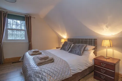 Fabulous Rural Farm Holiday Cottage near Drymen, Loch Lomond. - 2-Star