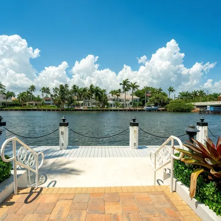 Boca Waterfront Oasis: Bright Corner Unit – Walk to Beach