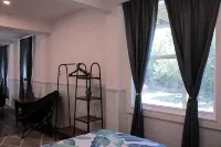 Beautiful new property, great location. - Apartments