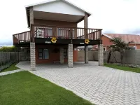 Little Sister's - Apartments
