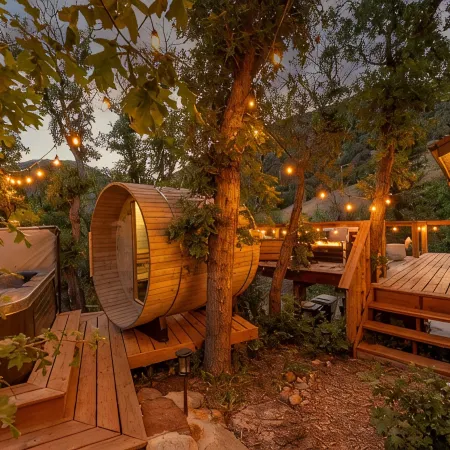 Modern Cabin with Canyon Views with Patio, Sauna Hot Tub, Wifi, AC & Fireplace