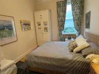 Sunny, Edinburgh City Centre Apartment Hotel a Broughton