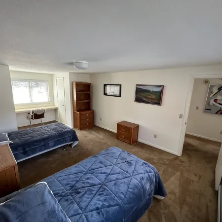 Perfectly Located Townhouse 4 Bedrooms, 2.5 Baths in the Heart of Stowe Vermont