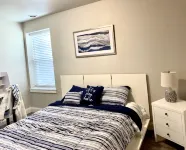 Modern West-End Haven - 4-Star